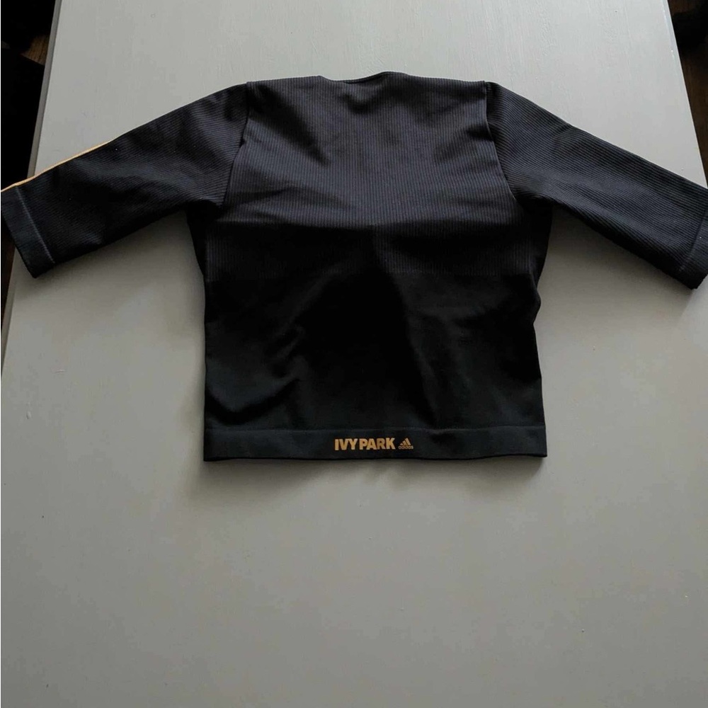 Adidas IVY PARK Circular Knit Crop Top Size Medium - Picture 4 of 4